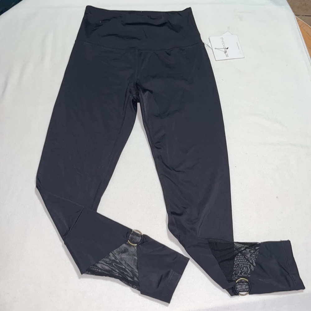 BEYOND YOGA High Waisted Mesh Ring Accent Leggings Sz SMALL